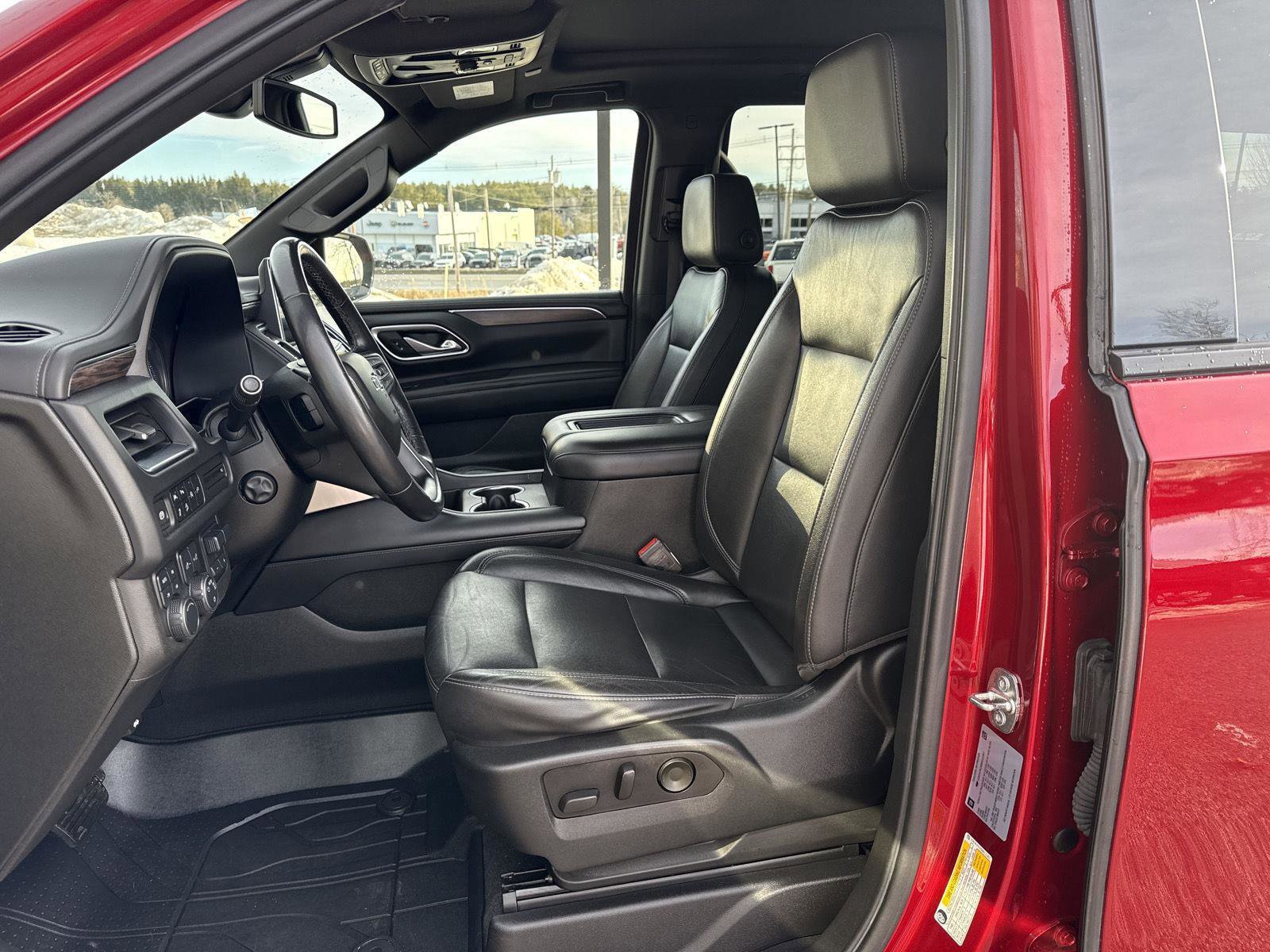 Used 2021 Chevrolet Tahoe Z71 w/ Z71 Signature Package image 11