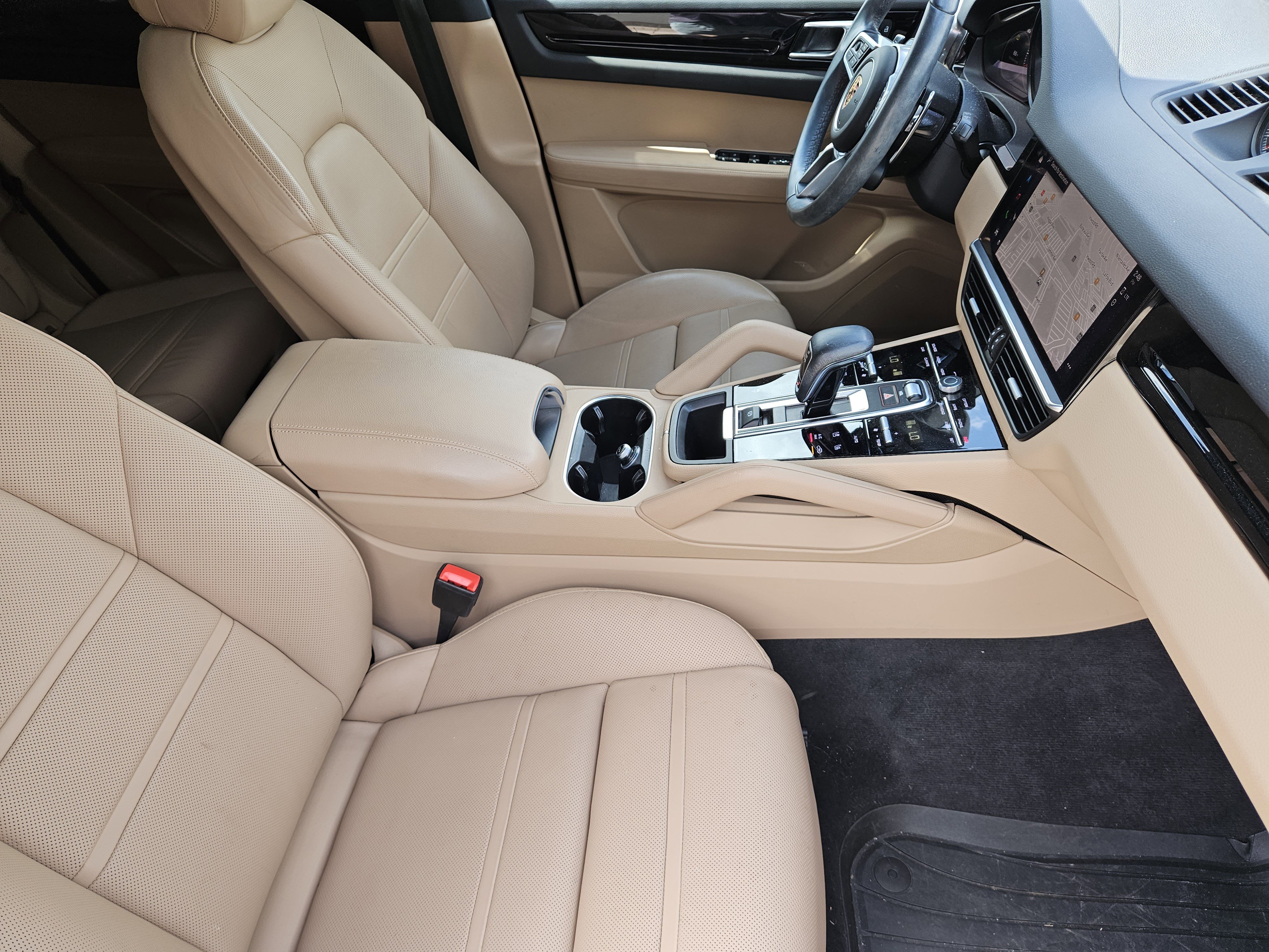 Certified 2023 Porsche Cayenne image 15