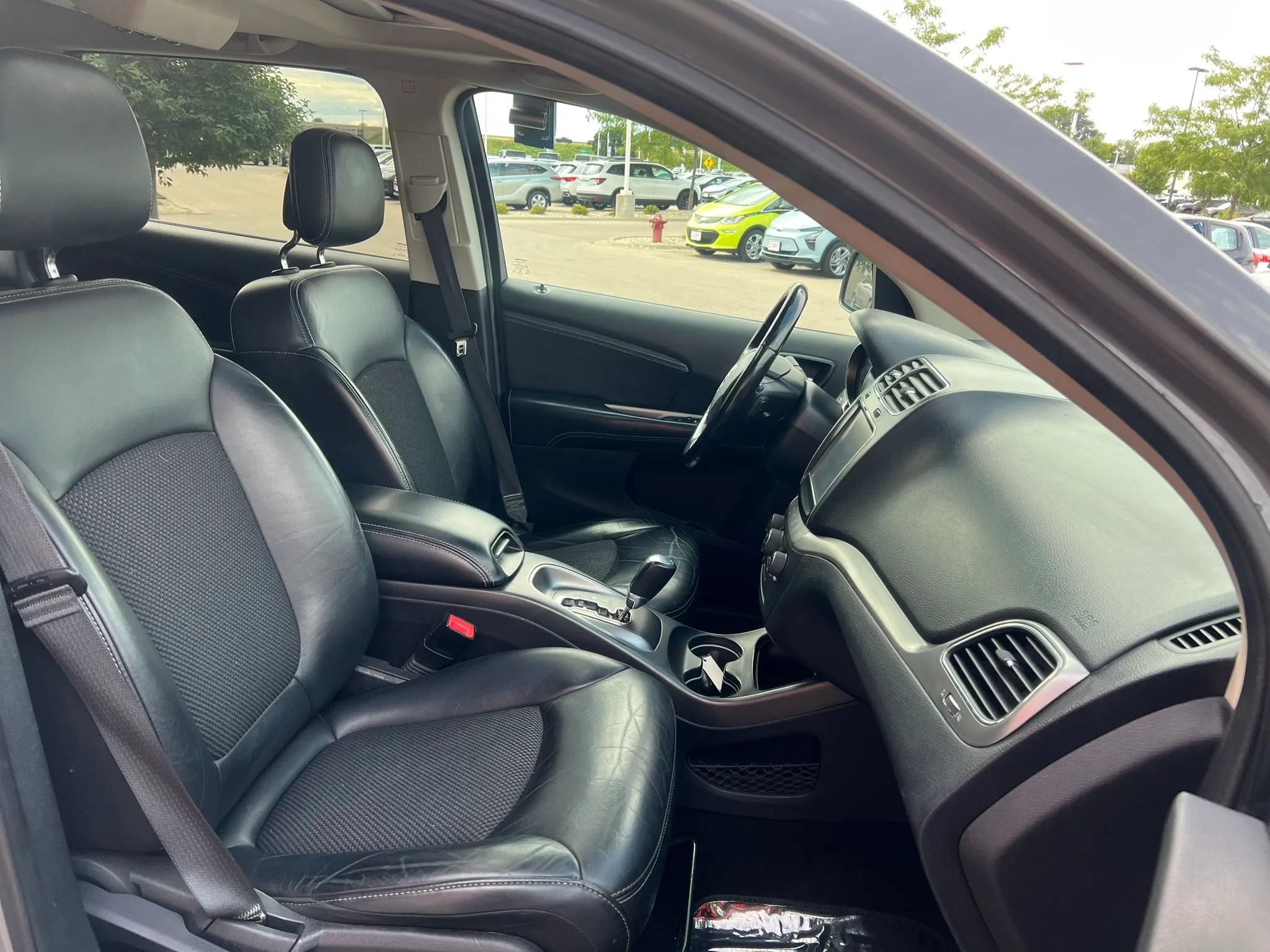 Used 2020 Dodge Journey Crossroad FWD image 8