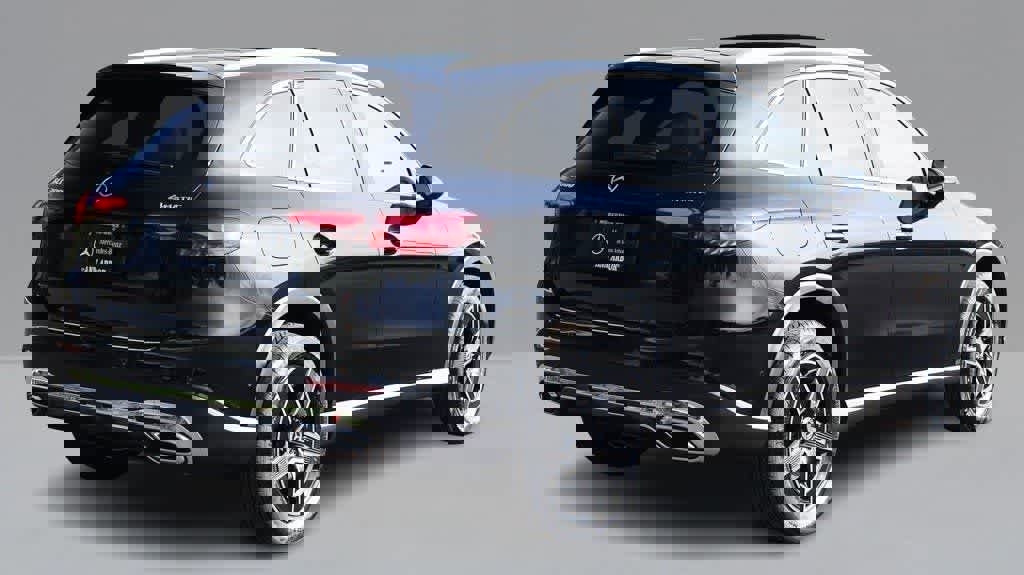 Used 2026 Mercedes-Benz GLC 300 4MATIC image 5