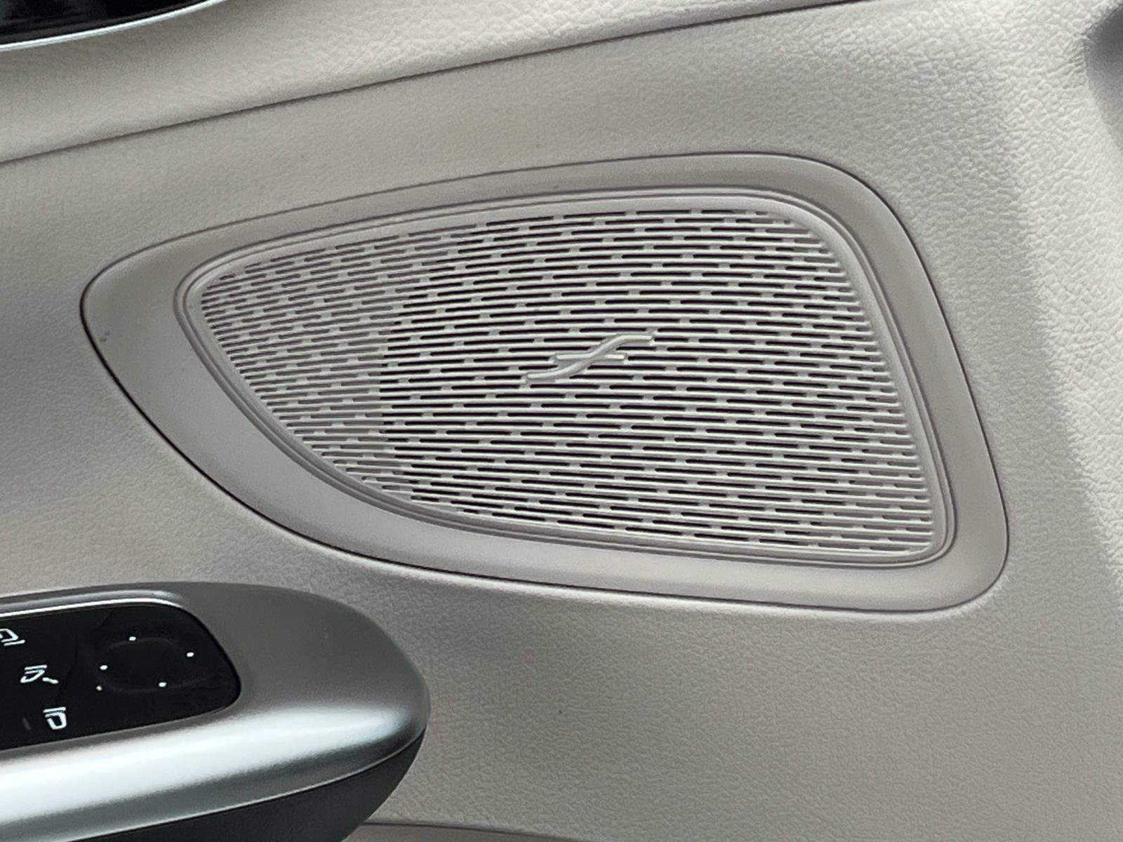 Certified 2024 Mercedes-Benz C 300 4MATIC Sedan image 26