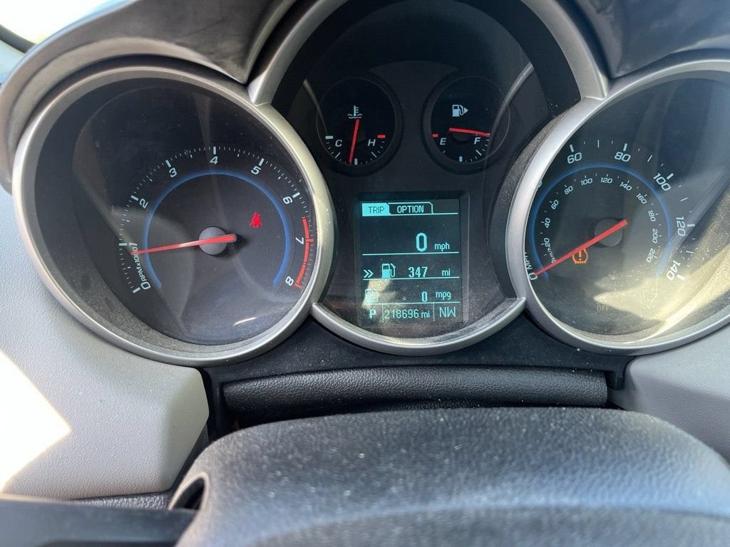Used 2014 Chevrolet Cruze LS FWD image 7