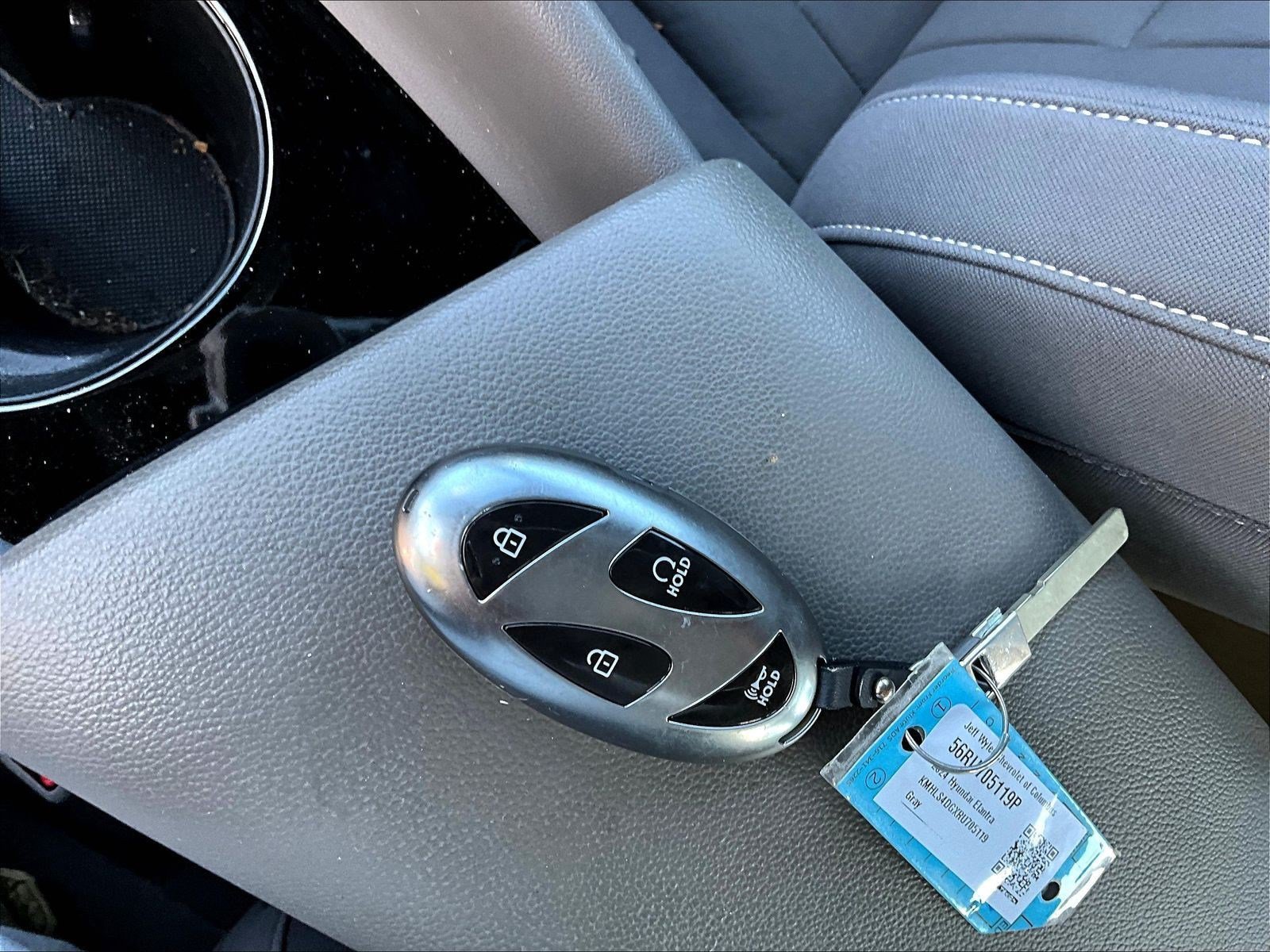Used 2024 Hyundai Elantra SEL w/ Convenience Package FWD image 32