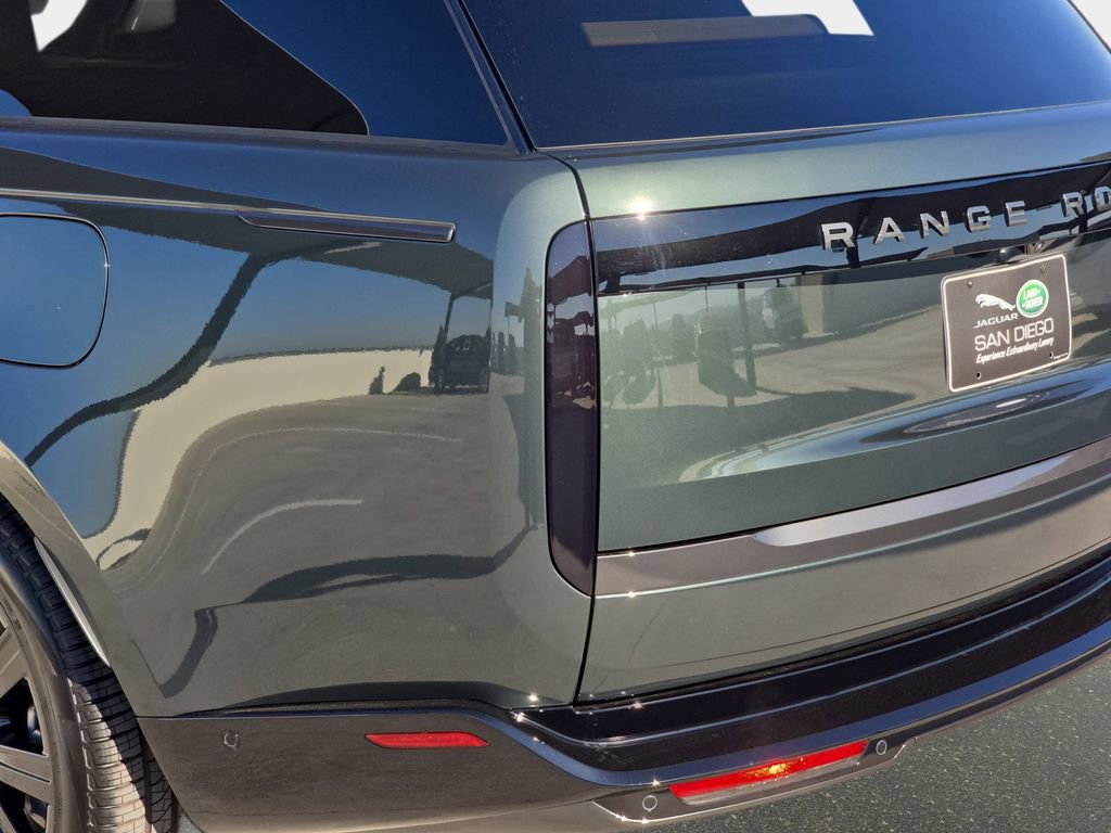 New 2026 Land Rover Range Rover SE image 36