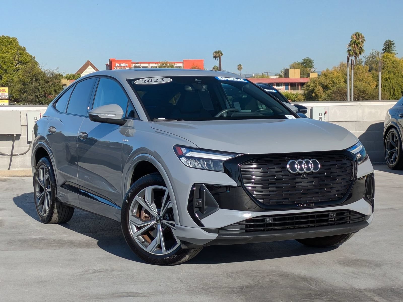 Used 2023 Audi Q4 e-tron Premium Plus w/ Premium Plus AWD/4WD image 32