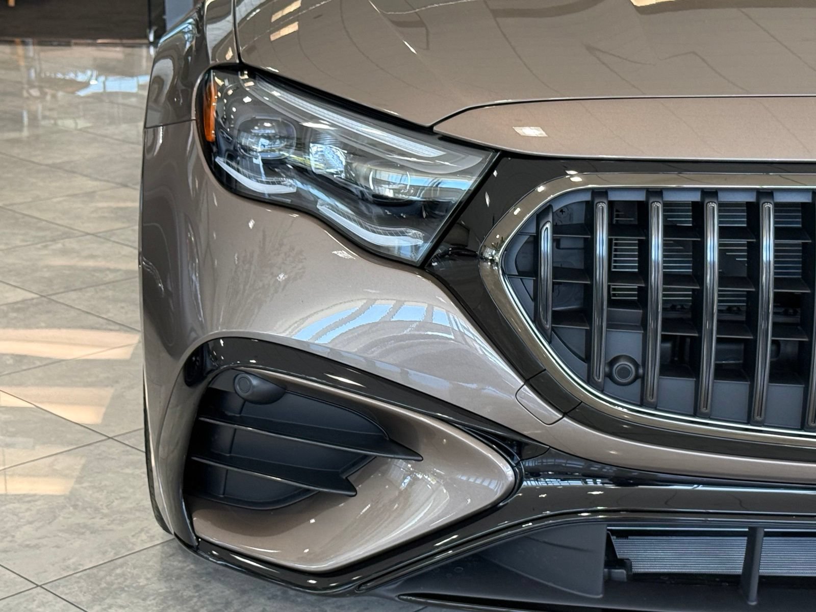 New 2027 Mercedes-Benz E 53 AMG e 4MATIC Sedan image 5