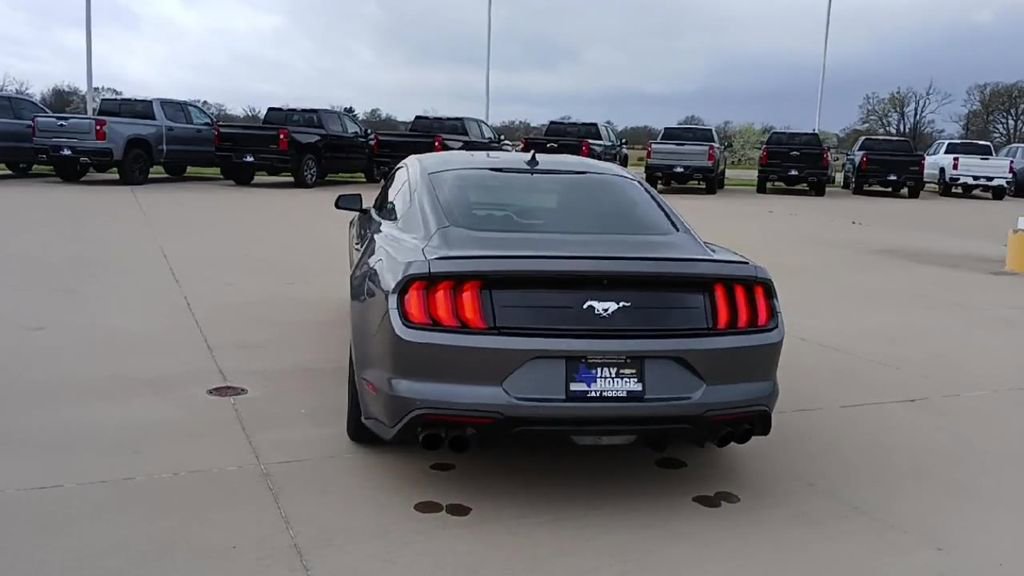 Used 2022 Ford Mustang Premium image 7