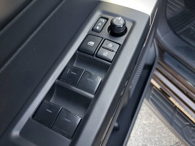 Used 2023 Toyota Tundra Limited image 23