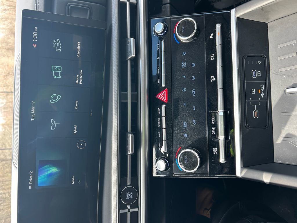 Used 2026 Hyundai Santa Fe SEL image 17