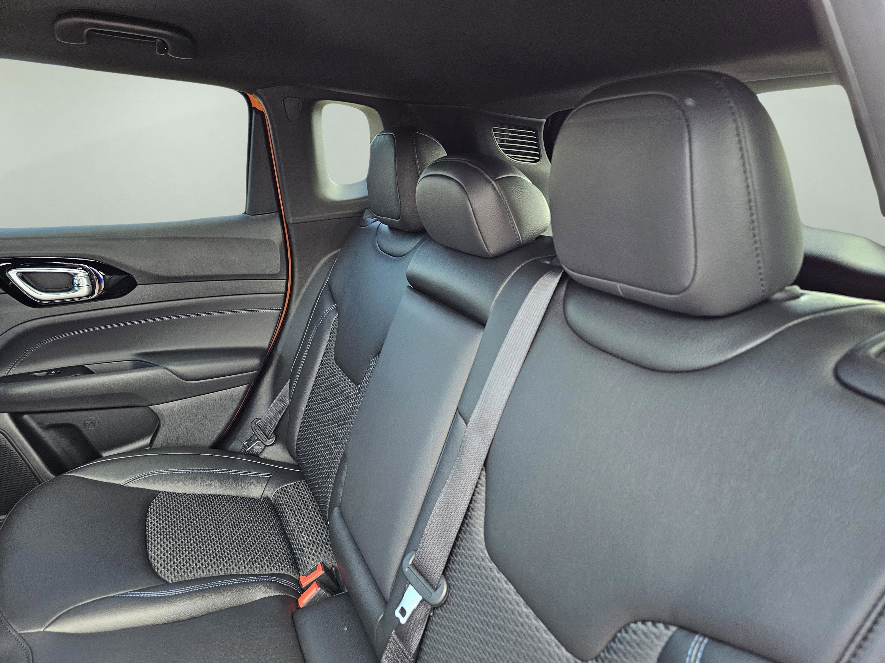 New 2026 Jeep Compass Latitude image 31