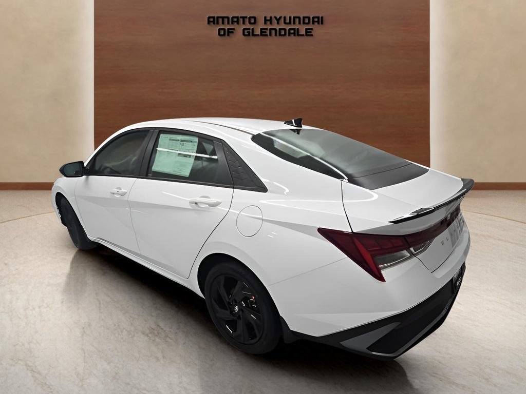 New 2026 Hyundai Elantra SEL FWD image 4