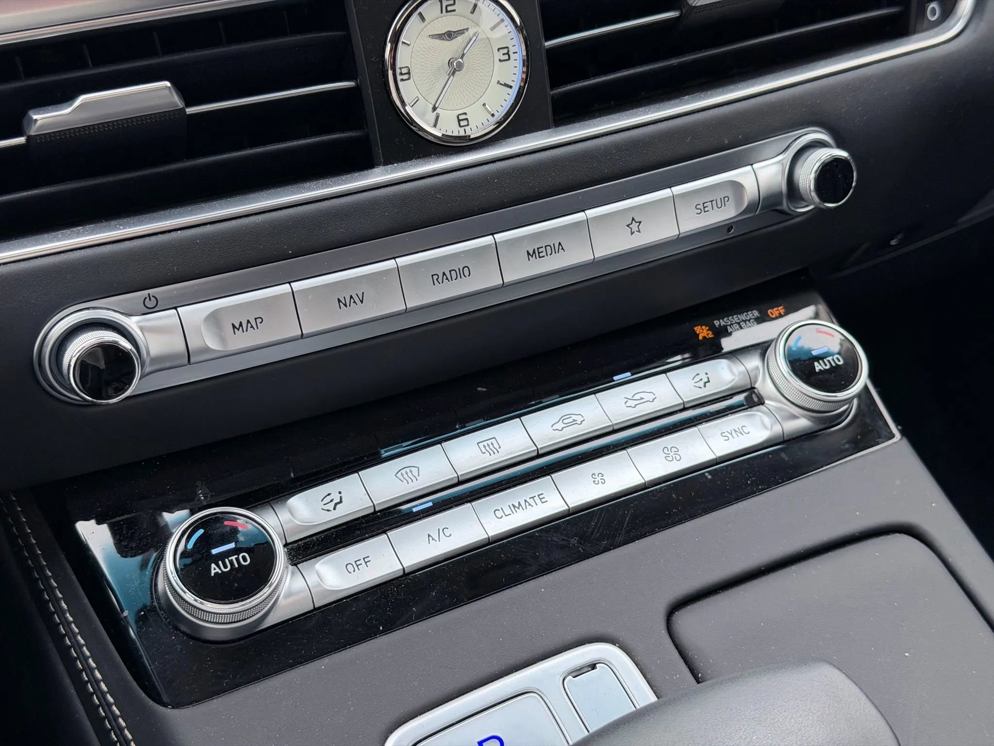 Used 2021 Genesis G90 5.0 Ultimate image 48