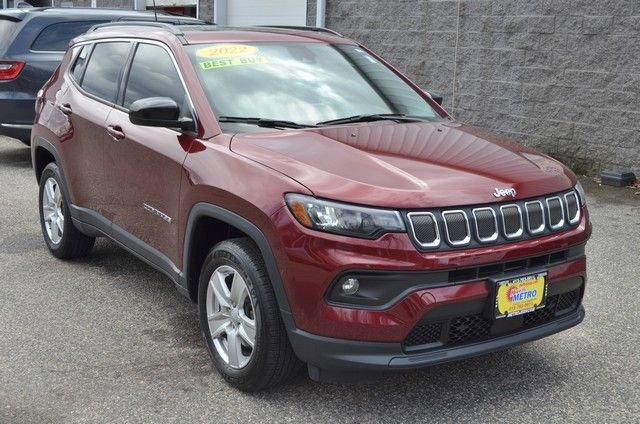 Used 2022 Jeep Compass Latitude w/ Sun and Sound Group image 2