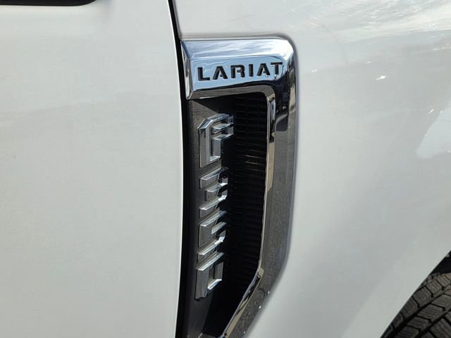 Used 2017 Ford F350 Lariat w/ Chrome Package image 14