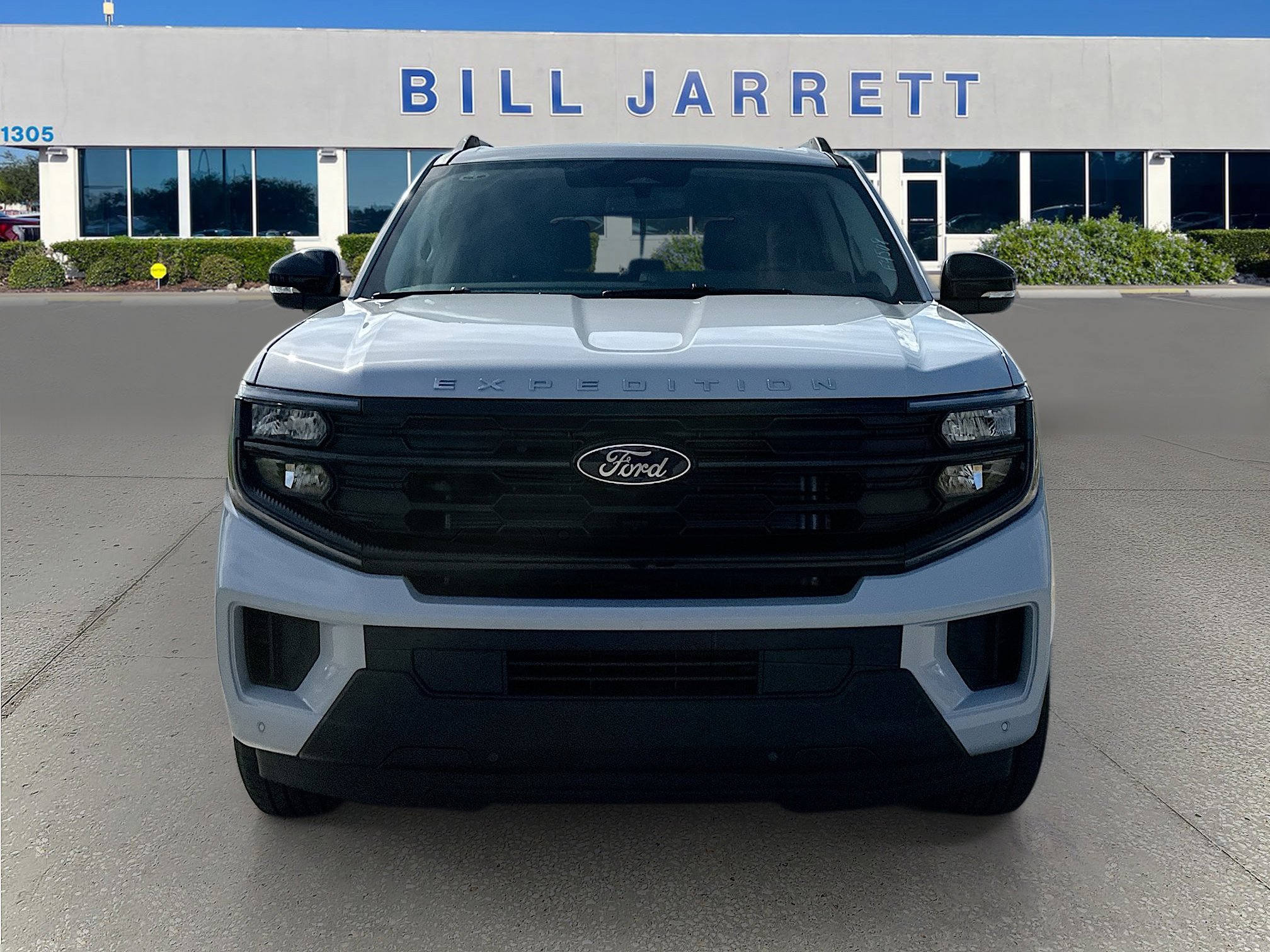 New 2025 Ford Expedition Active image 2