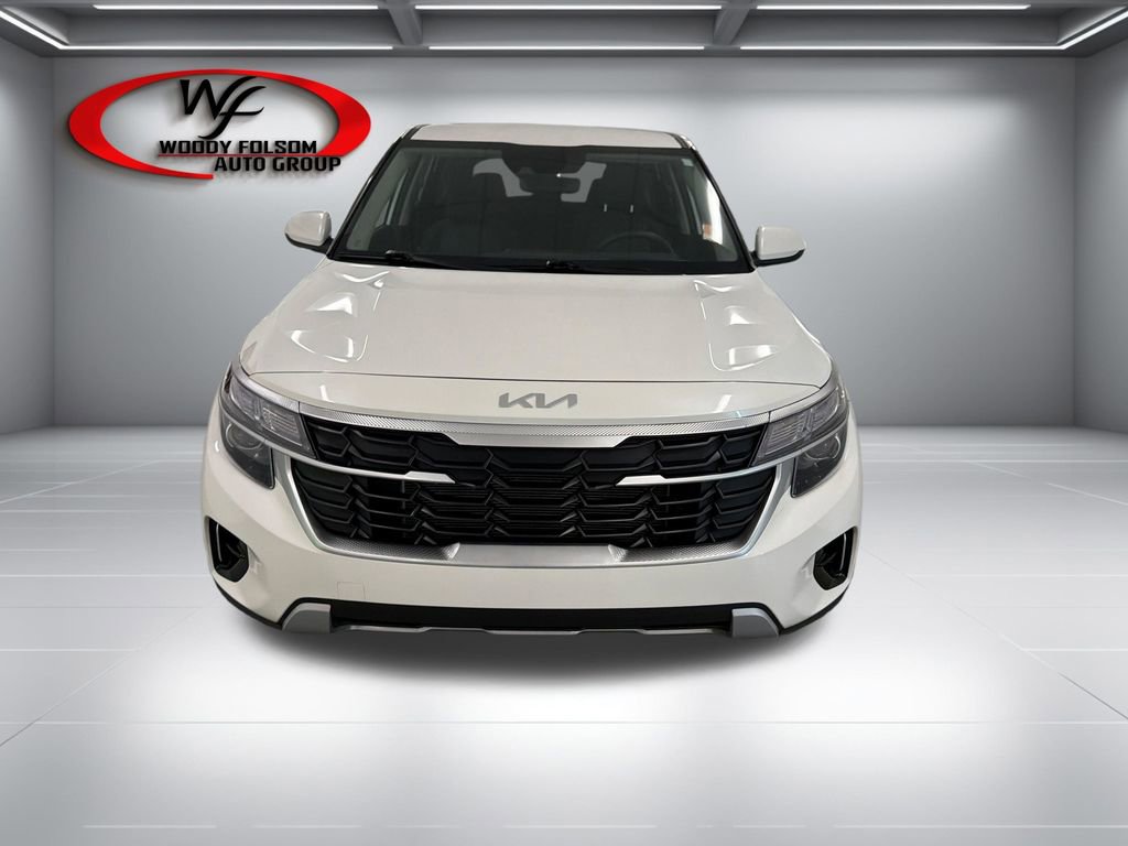 Used 2026 Kia Seltos LX FWD image 2