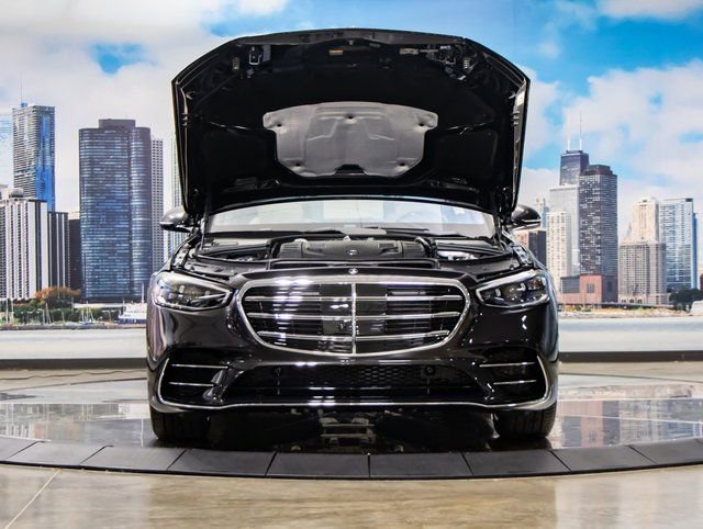 Used 2026 Mercedes-Benz S 580 4MATIC Sedan image 4