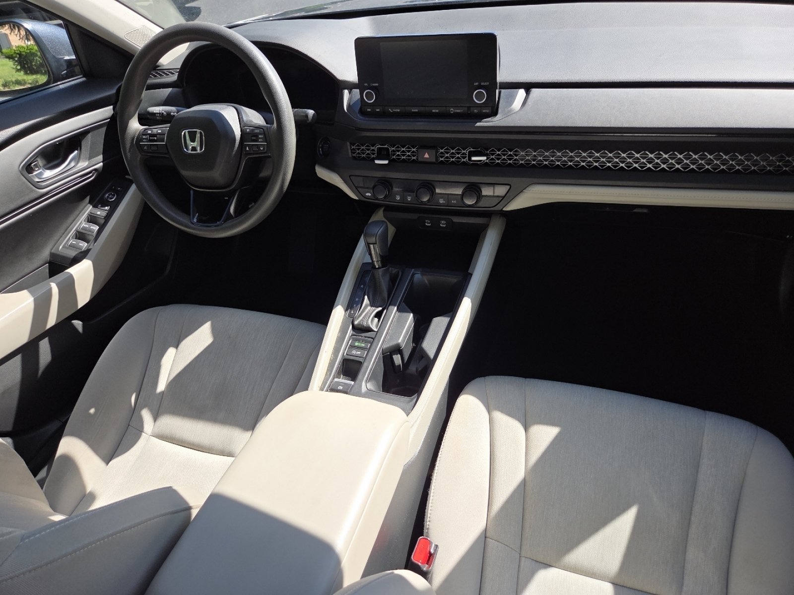 Certified 2023 Honda Accord EX image 26