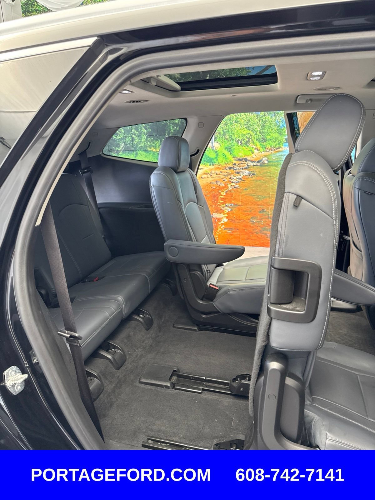Used 2020 Buick Enclave Essence w/ Sound and Sites Package AWD/4WD image 34