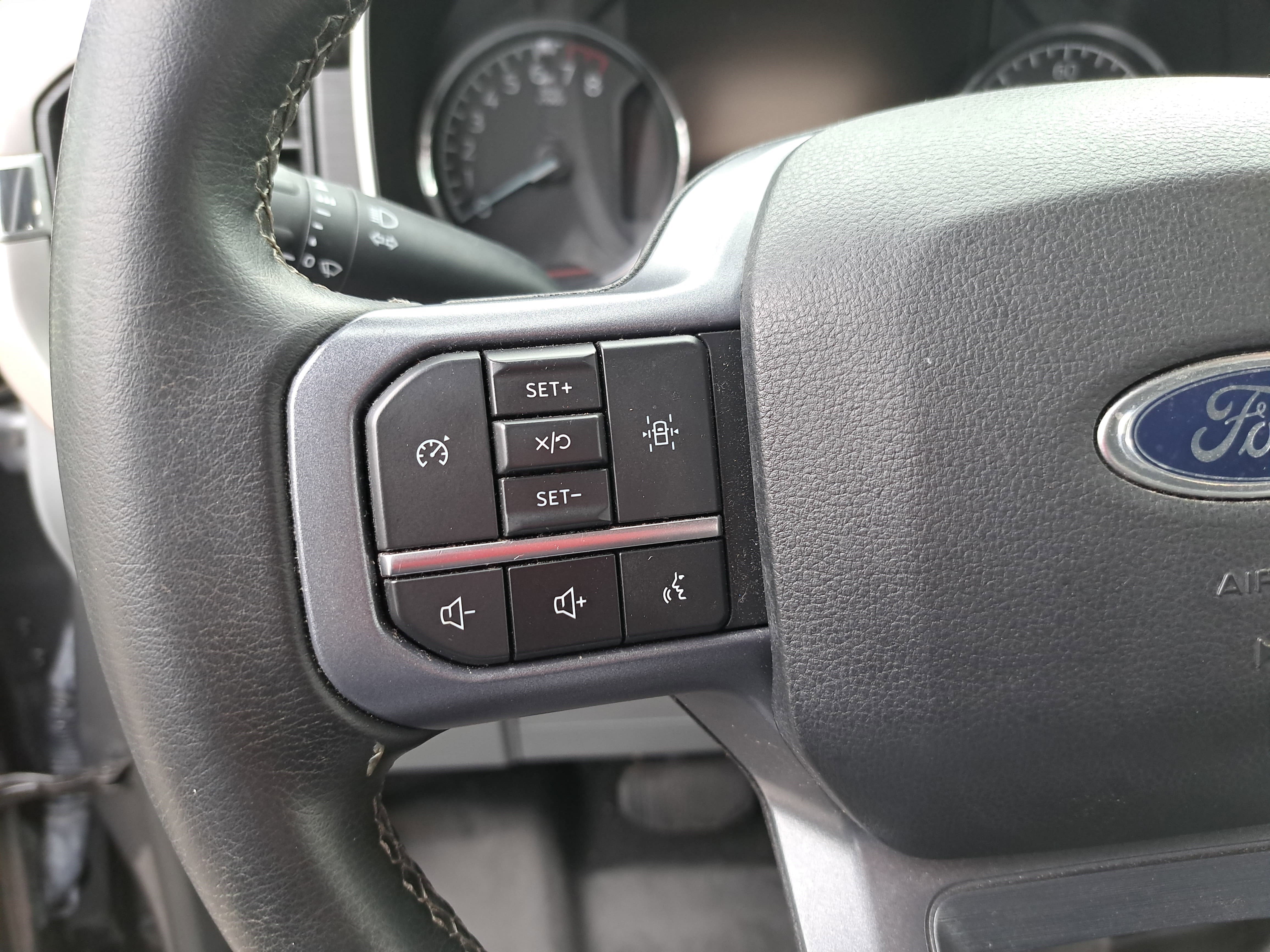 Used 2023 Ford F150 XLT w/ Equipment Group 301A Mid RWD image 15
