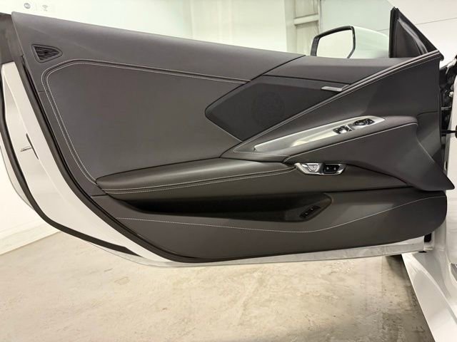 Used 2023 Chevrolet Corvette Stingray Coupe w/ Z51 Performance Package image 10