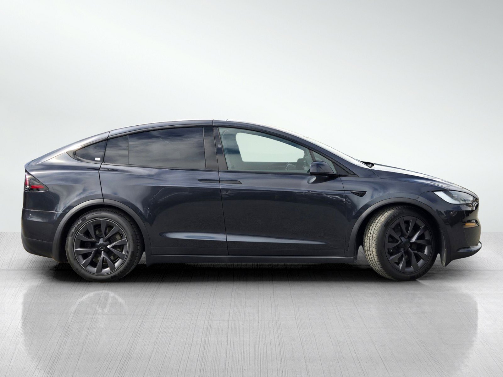 Used 2023 Tesla Model X AWD/4WD image 3