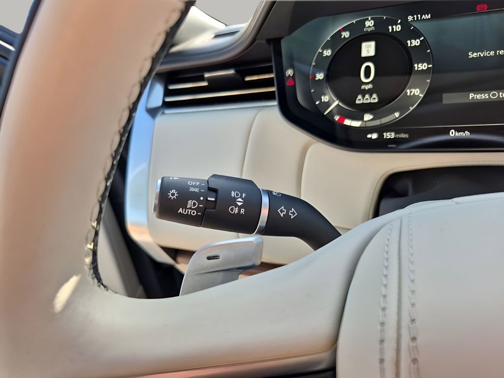 Used 2023 Land Rover Range Rover Autobiography image 36