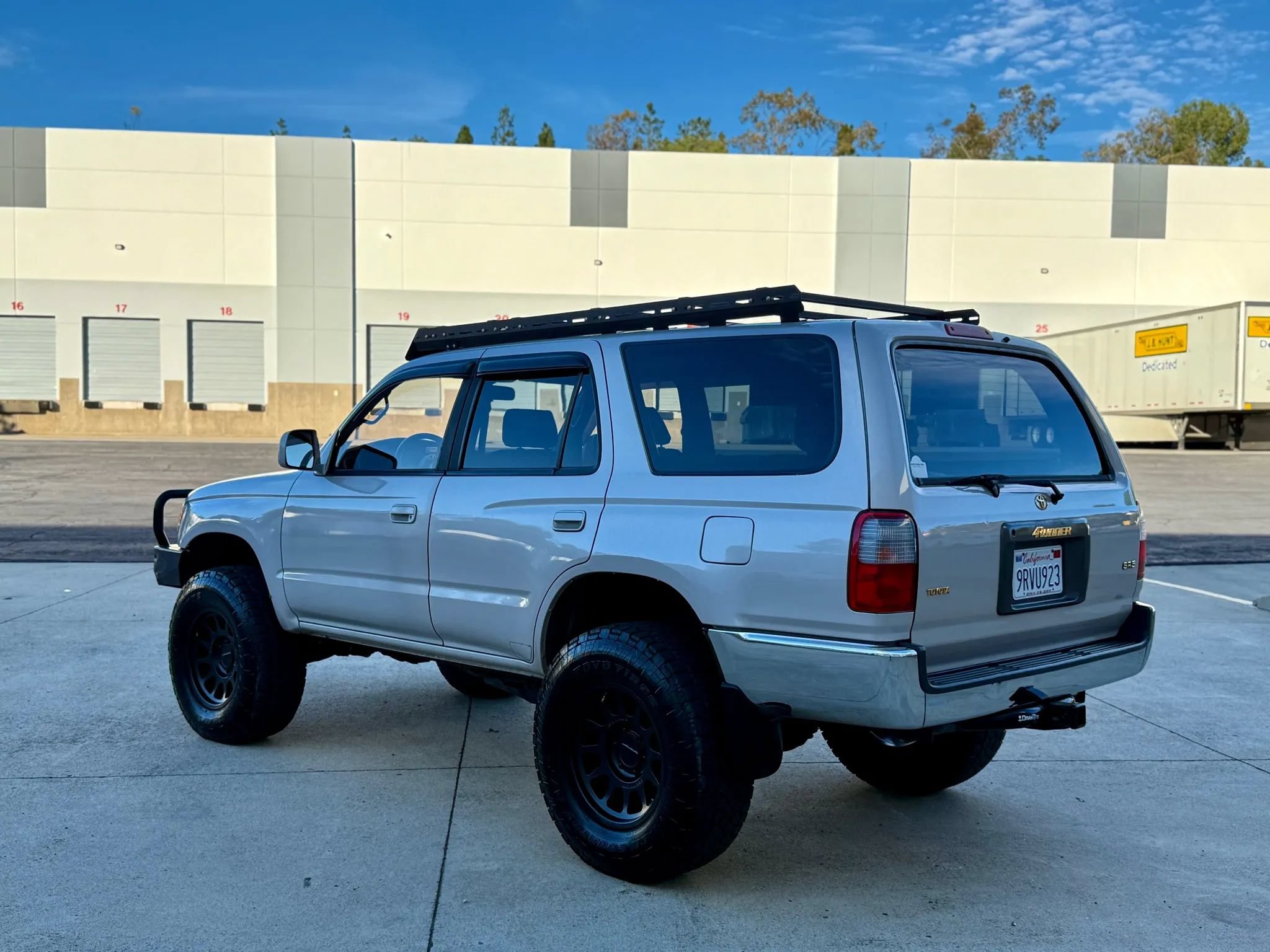 Used 1997 Toyota 4Runner SR5 AWD/4WD image 9