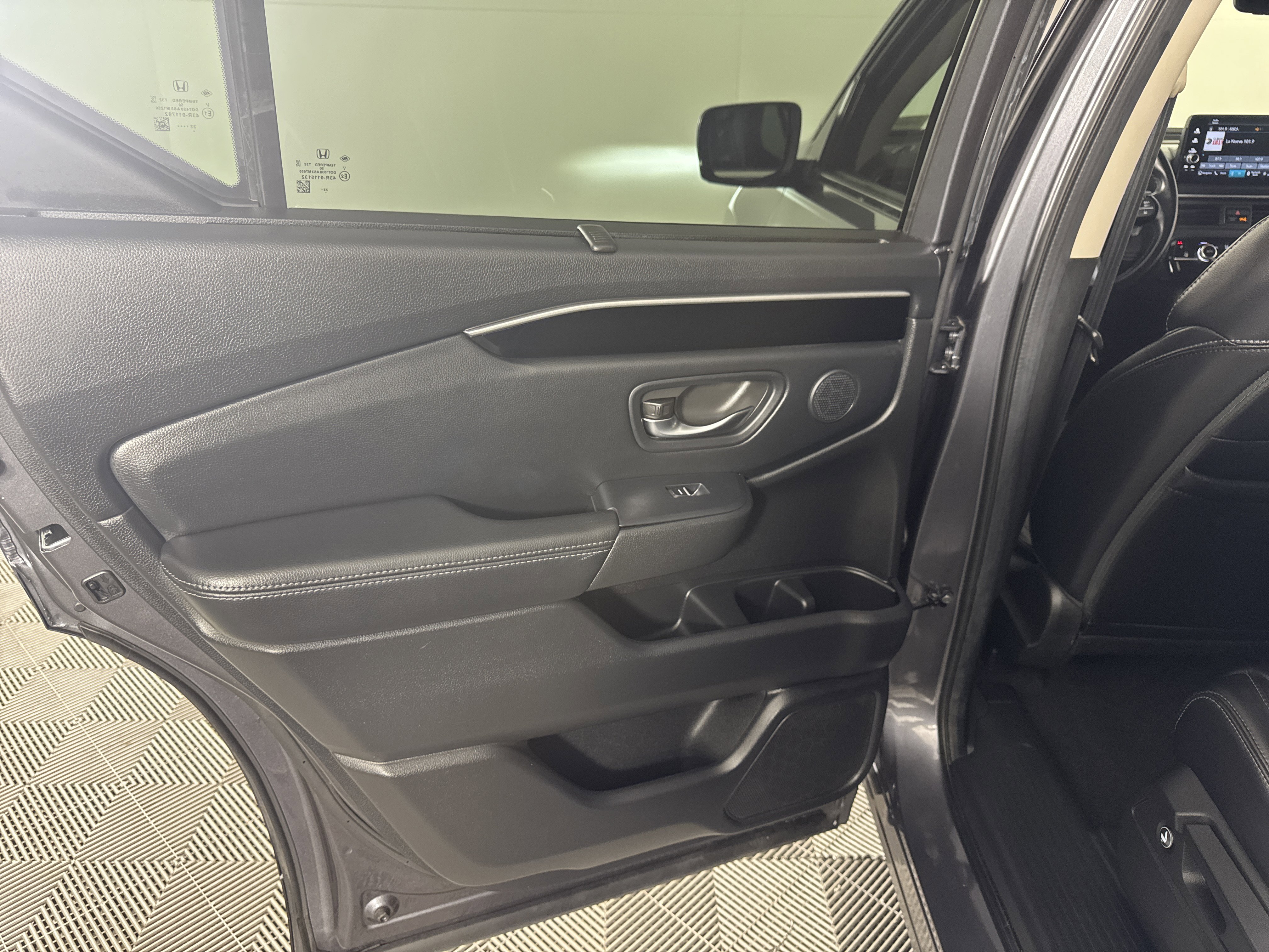 Certified 2024 Honda Pilot Touring image 14