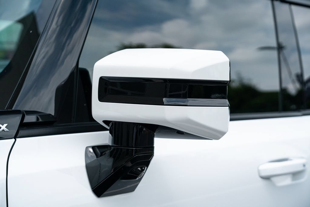Used 2025 GMC Hummer EV 2X AWD/4WD image 23