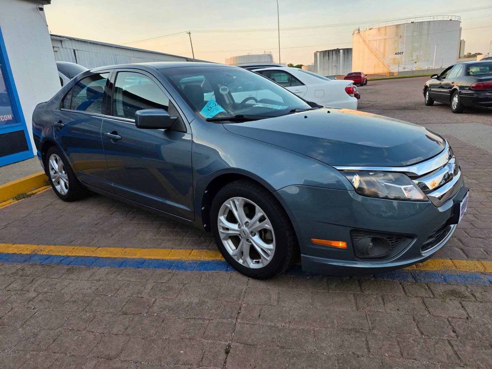 Used 2012 Ford Fusion SE FWD image 3