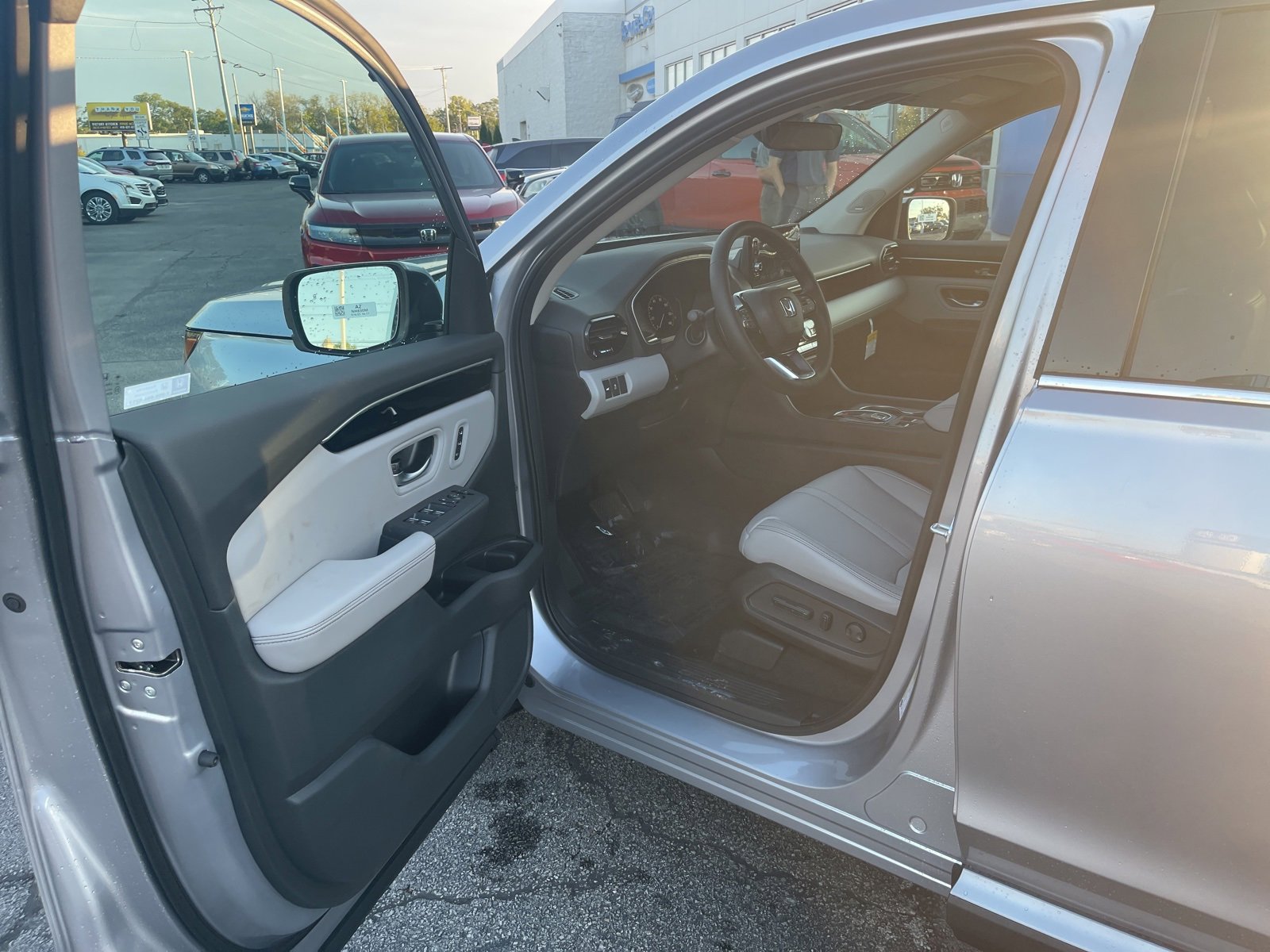 New 2025 Honda Pilot Touring image 23