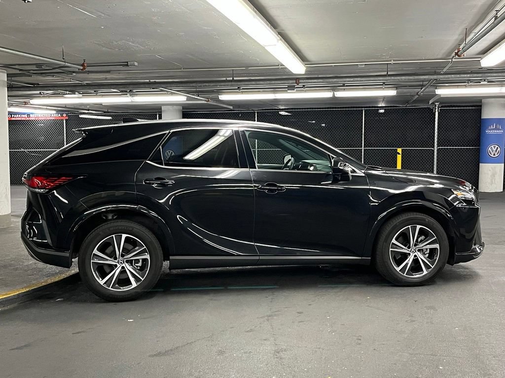 Used 2023 Lexus RX 350 Premium w/ Cold Area Package AWD/4WD image 40
