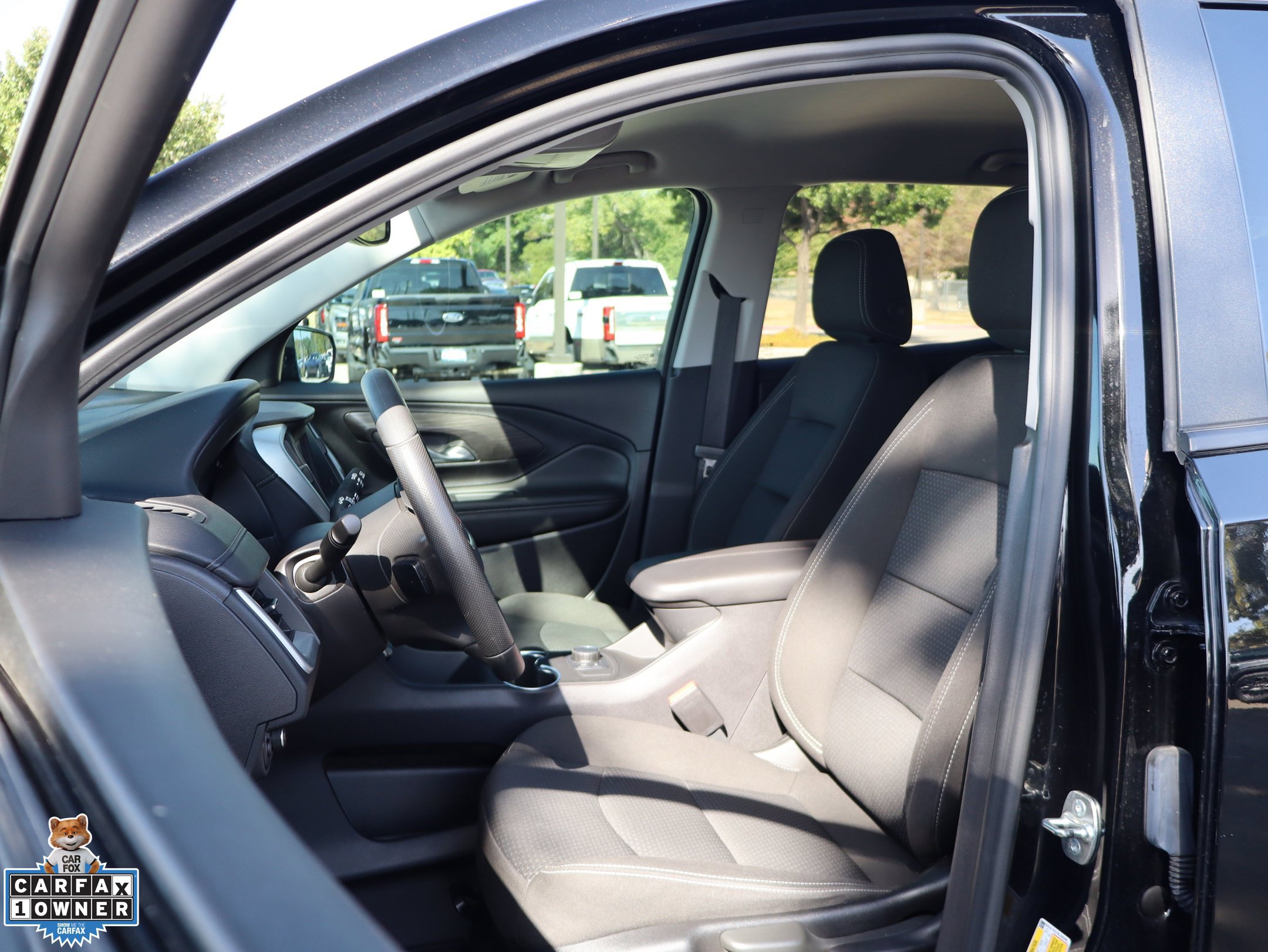 Used 2024 GMC Terrain SLE AWD/4WD image 13