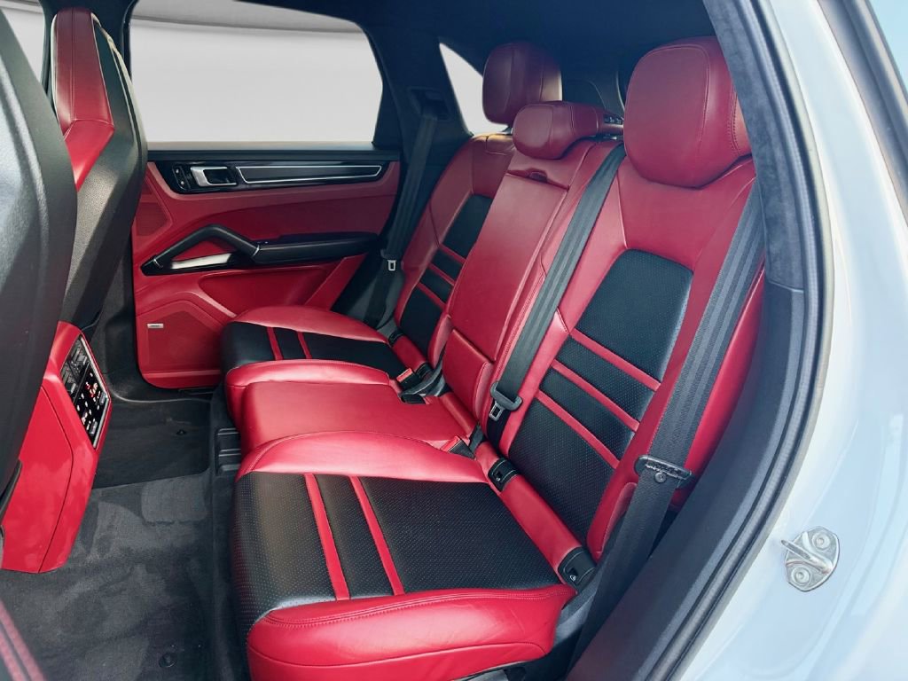 Used 2021 Porsche Cayenne GTS image 27