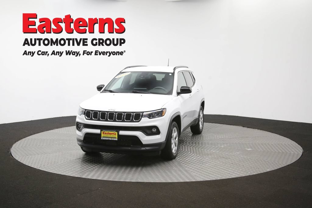 Used 2024 Jeep Compass Latitude AWD/4WD image 52