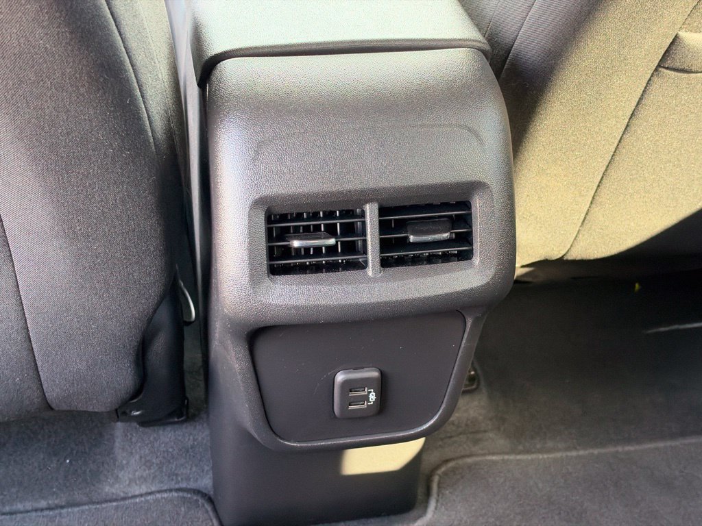 Used 2023 Chevrolet Equinox LT AWD/4WD image 25