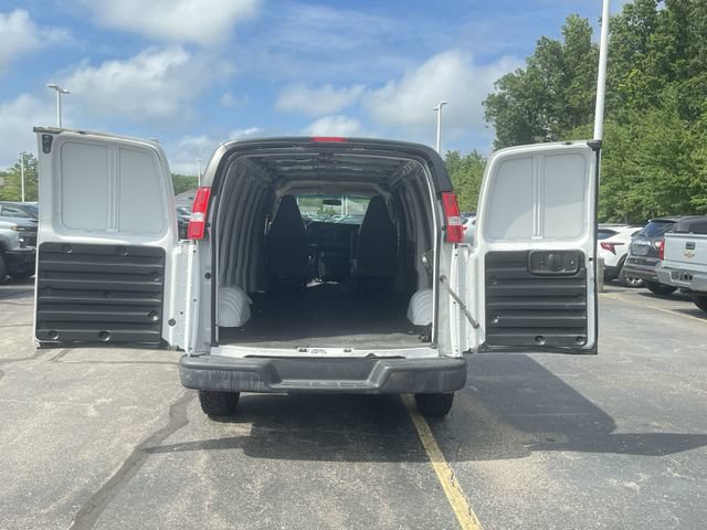 Used 2023 GMC Savana 3500 Extended w/ Driver Convenience Package RWD image 19