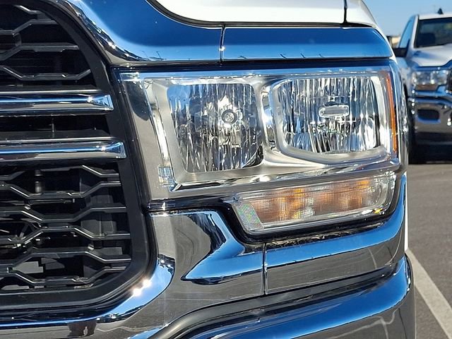 Used 2024 RAM 2500 Tradesman w/ Chrome Appearance Group image 9