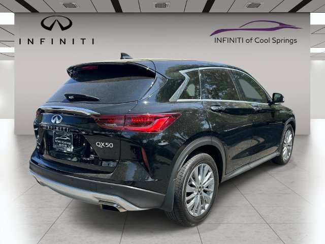 Used 2025 INFINITI QX50 Pure AWD/4WD image 7