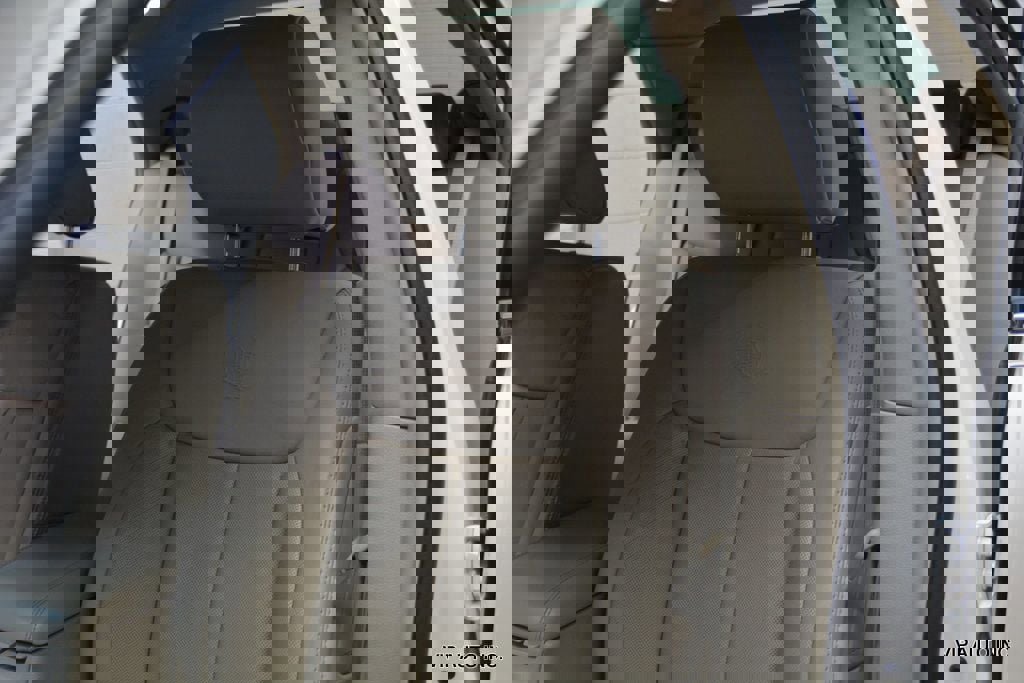 Used 2011 Cadillac DTS Luxury image 13