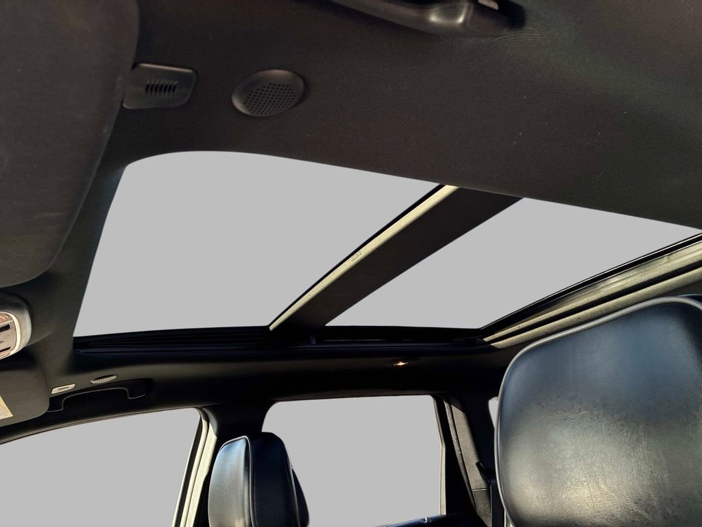 Used 2019 Jeep Grand Cherokee Overland image 24