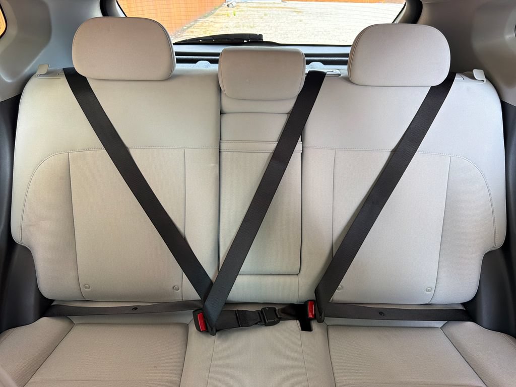 Used 2025 Hyundai Kona SEL FWD image 28
