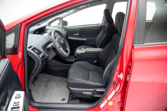 Used 2016 Toyota Prius V Two FWD image 19