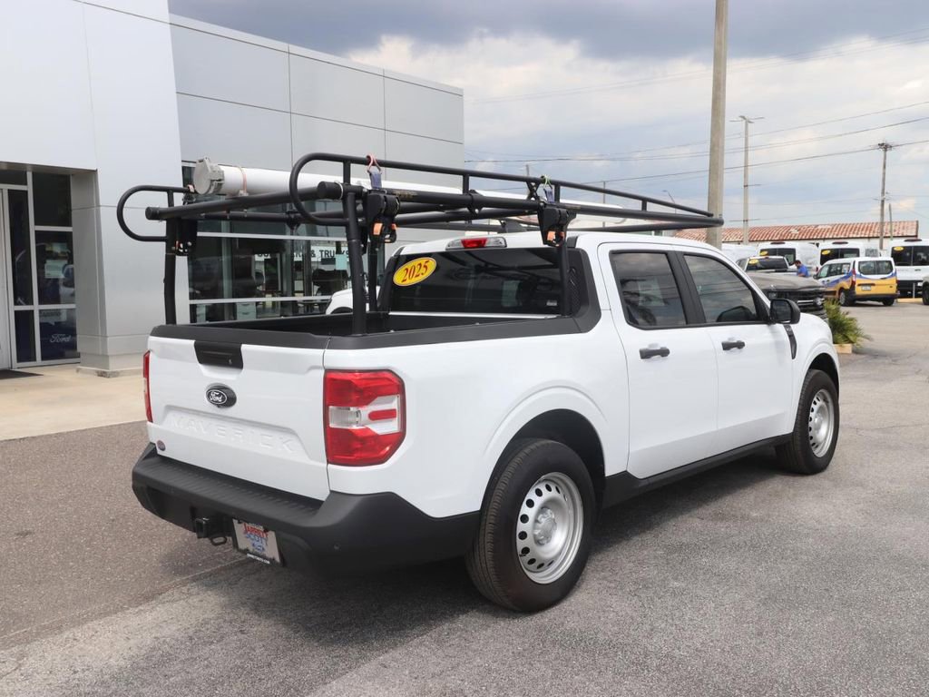 Certified 2025 Ford Maverick XLT w/ Equipment Group 302A image 17