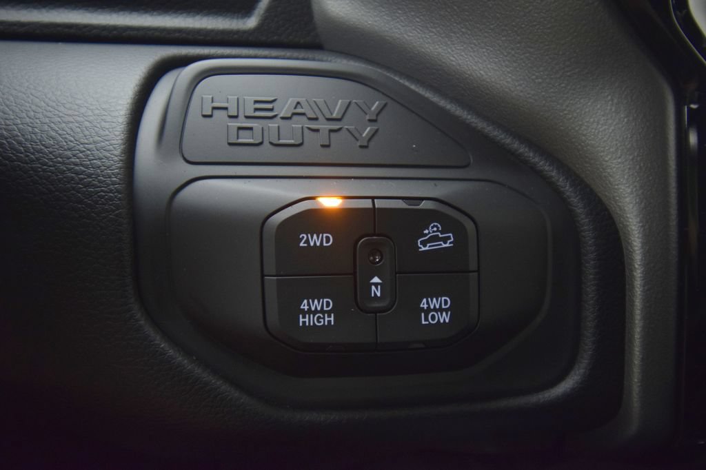 New 2026 RAM 2500 Big Horn AWD/4WD image 22