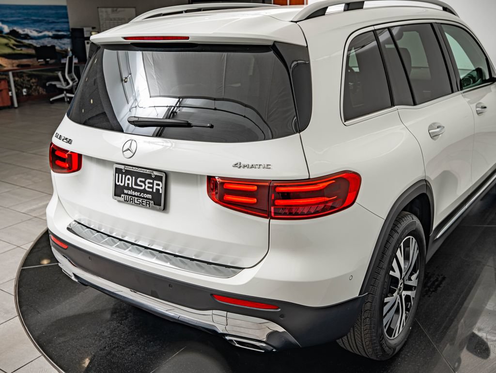 Certified 2026 Mercedes-Benz GLB 250 4MATIC image 16