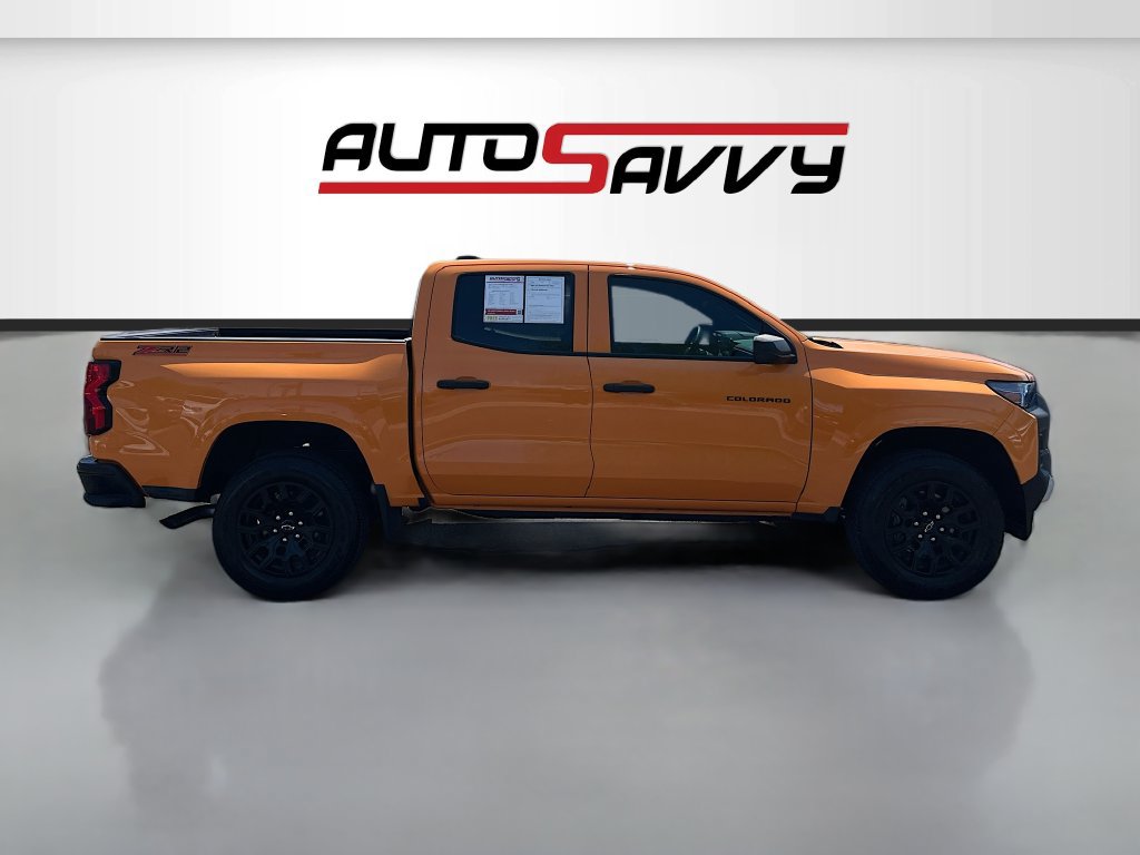 Used 2025 Chevrolet Colorado W/T w/ WT Custom Package RWD image 8