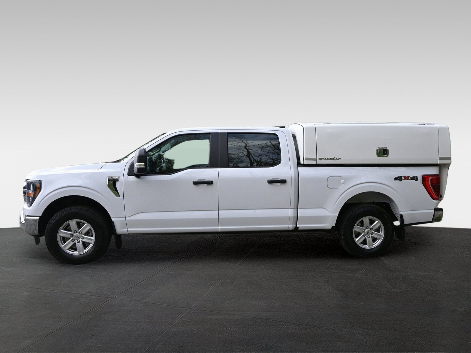 Used 2023 Ford F150 XLT w/ Trailer Tow Package AWD/4WD image 7