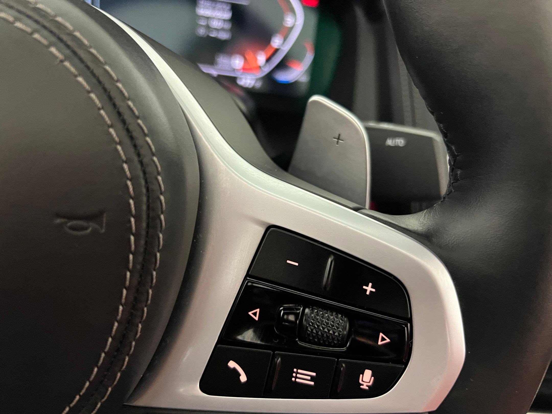 Used 2021 BMW M850i xDrive Convertible w/ Driving Assistance Package image 26